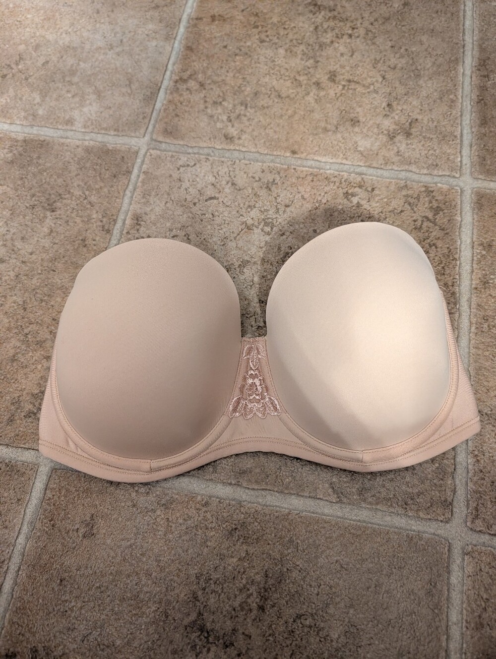 Vanity Fair Strapless Nude Bra 34DD